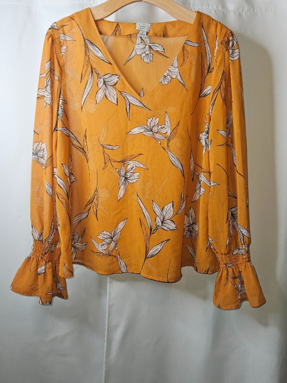 A New Day Marigold Floral V-Neck Blouse with Smocked Cuffs - Size Large